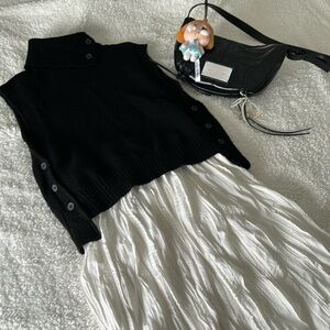 Black Sweater Vest Oak&Fort